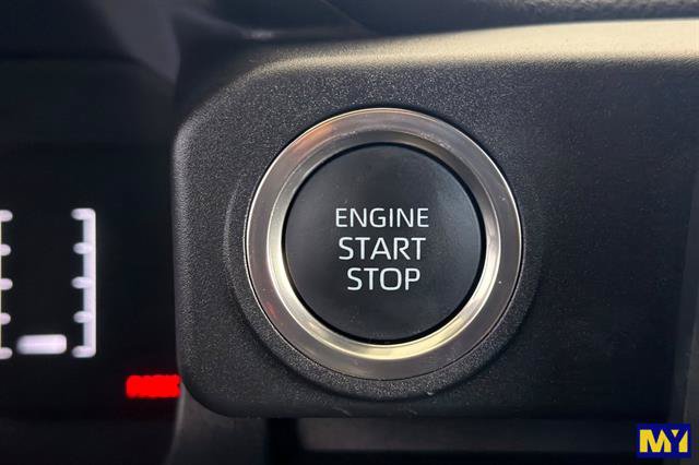 Used 2025 Toyota 4Runner SR5 AWD/4WD image 30