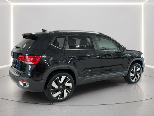 Used 2024 Volkswagen Taos SEL AWD/4WD image 6