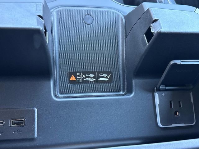 New 2026 GMC Sierra 1500 SLT w/ SLT Convenience Package image 32