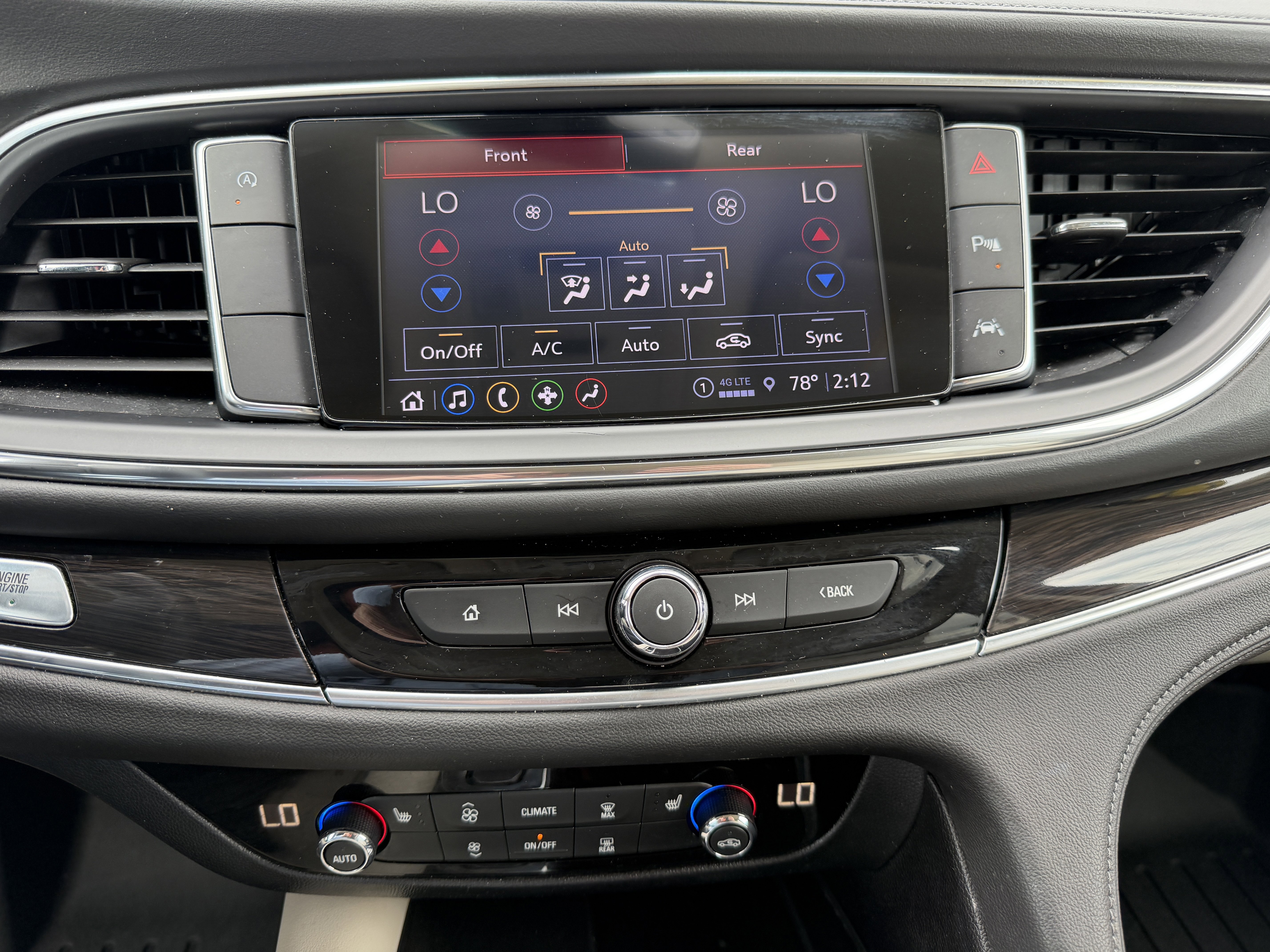 Used 2022 Buick Enclave Essence w/ Sport Touring Edition image 20