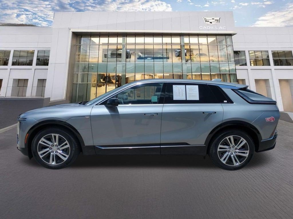 Certified 2024 Cadillac Lyriq Tech AWD/4WD image 10