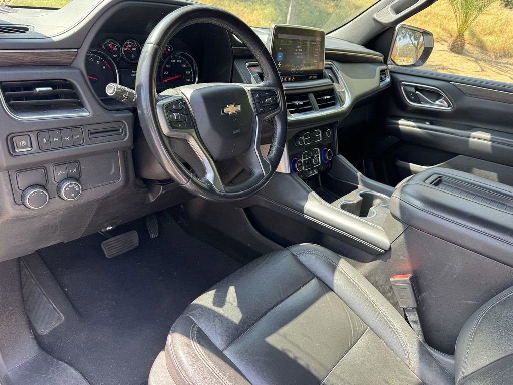 Used 2021 Chevrolet Suburban LT RWD image 7