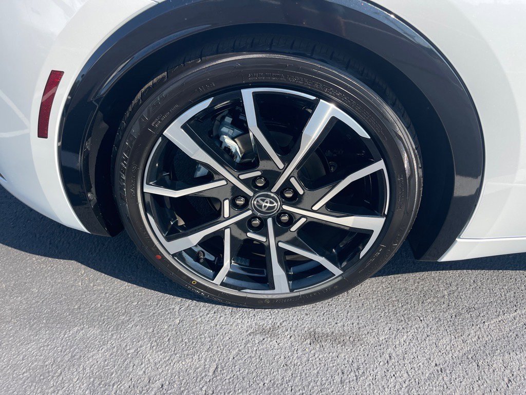 New 2026 Toyota Prius Plug-In Hybrid FWD image 20
