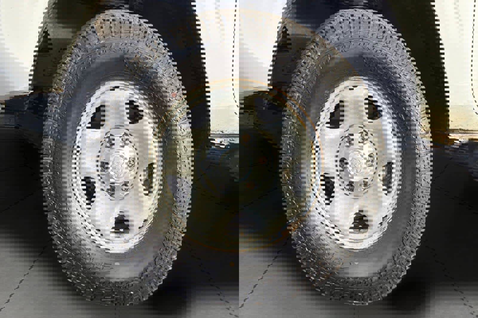 Used 2019 Toyota Tacoma SR w/ SR Convenience Package image 11