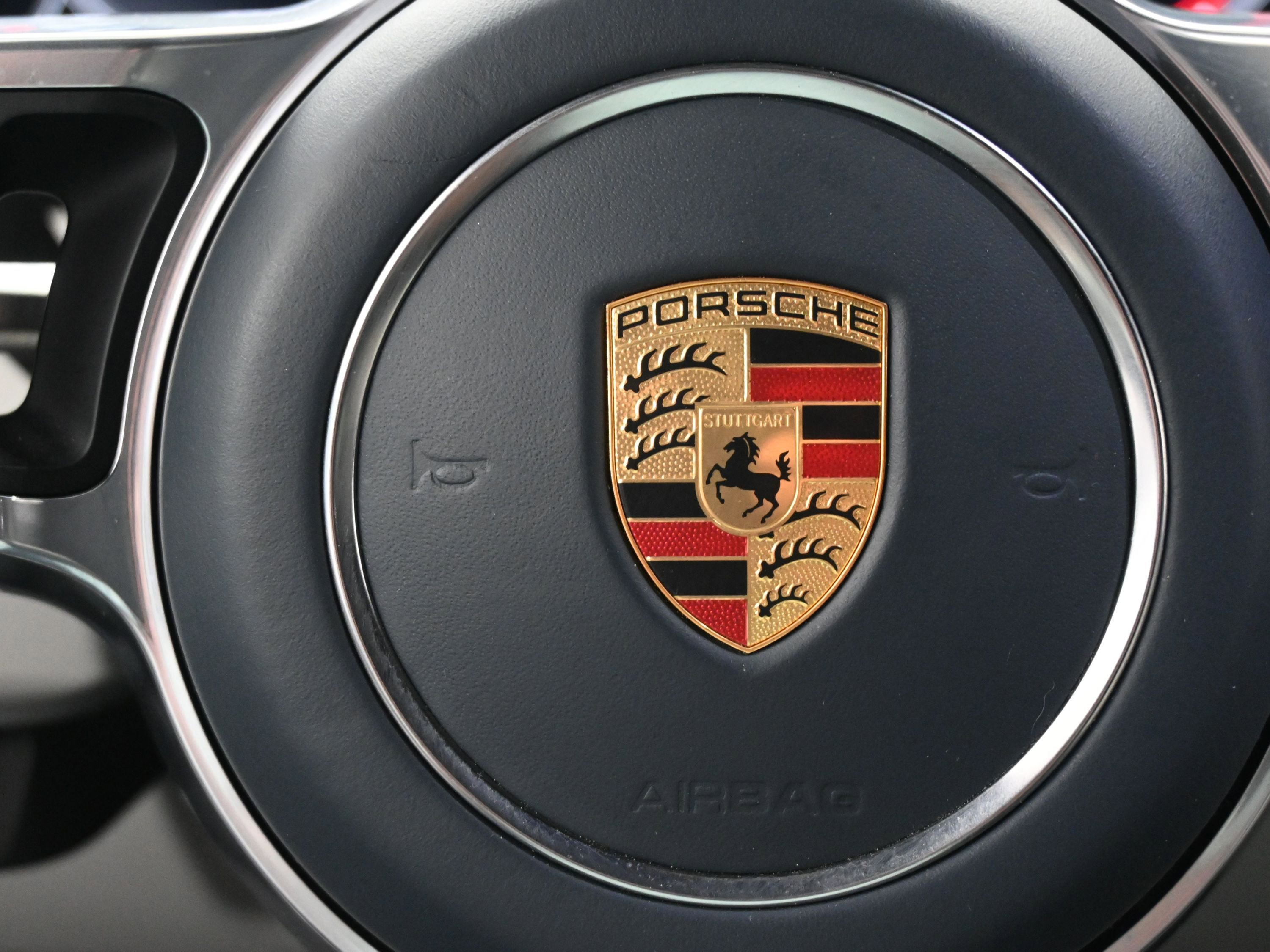 Certified 2022 Porsche Cayenne S image 22
