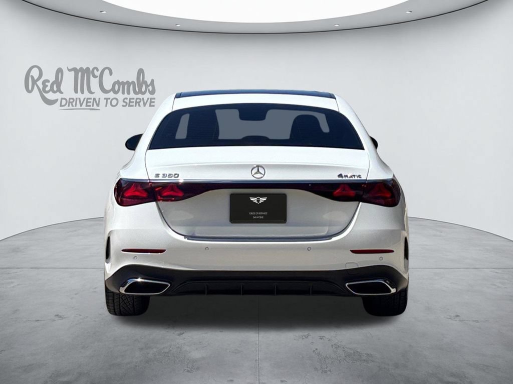 Used 2025 Mercedes-Benz E 350 4MATIC Sedan image 4