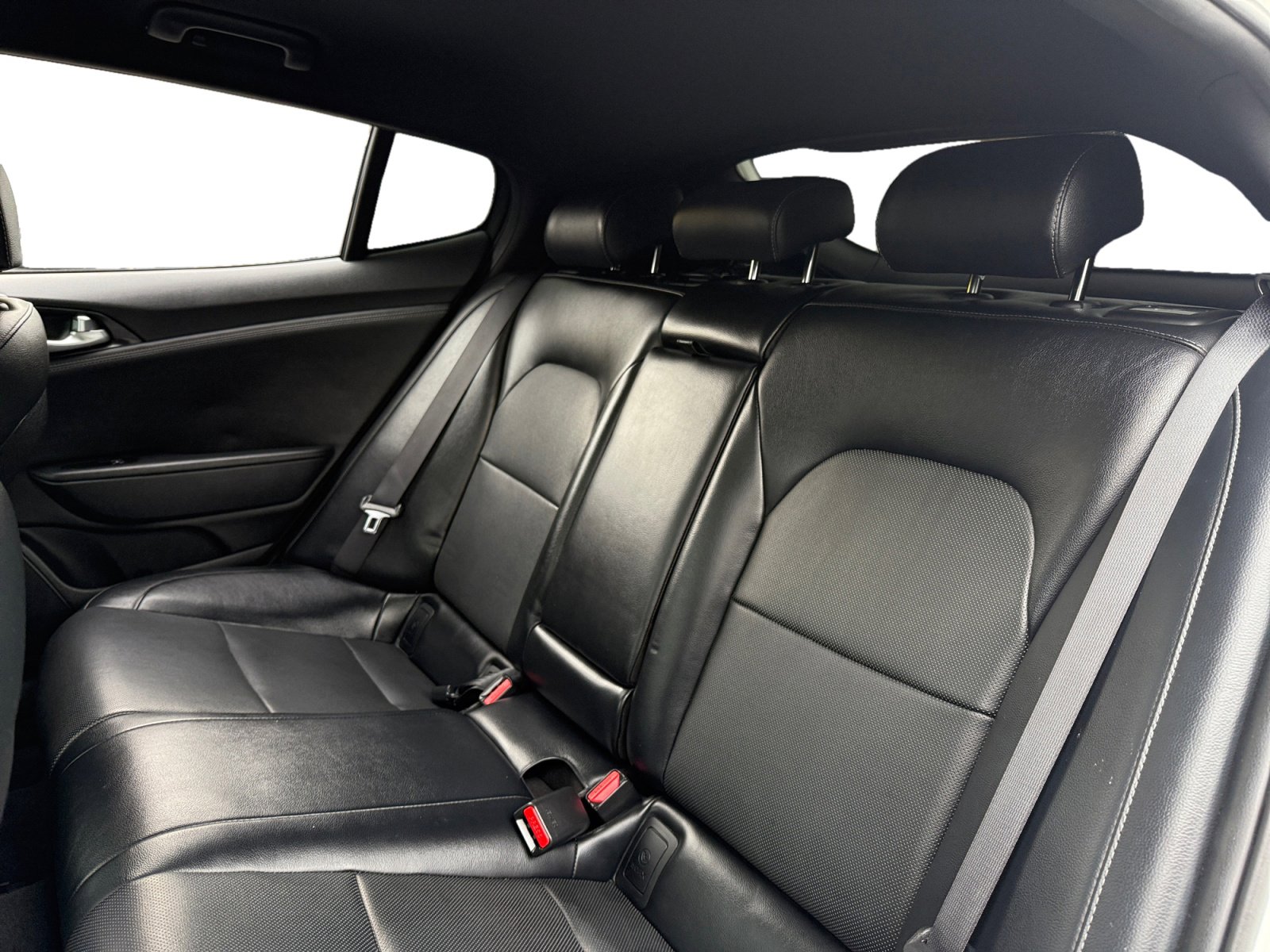 Used 2022 Kia Stinger GT-Line image 13