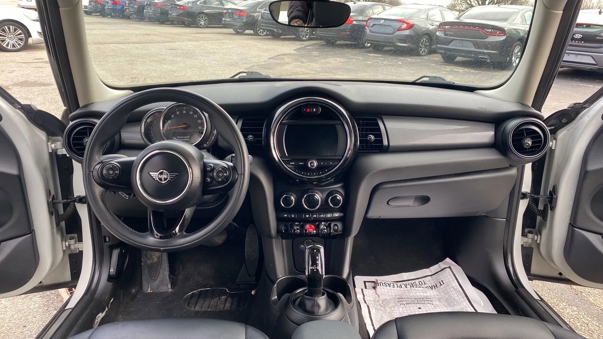 Used 2020 MINI Cooper 4-Door Hardtop w/ Storage Package image 5