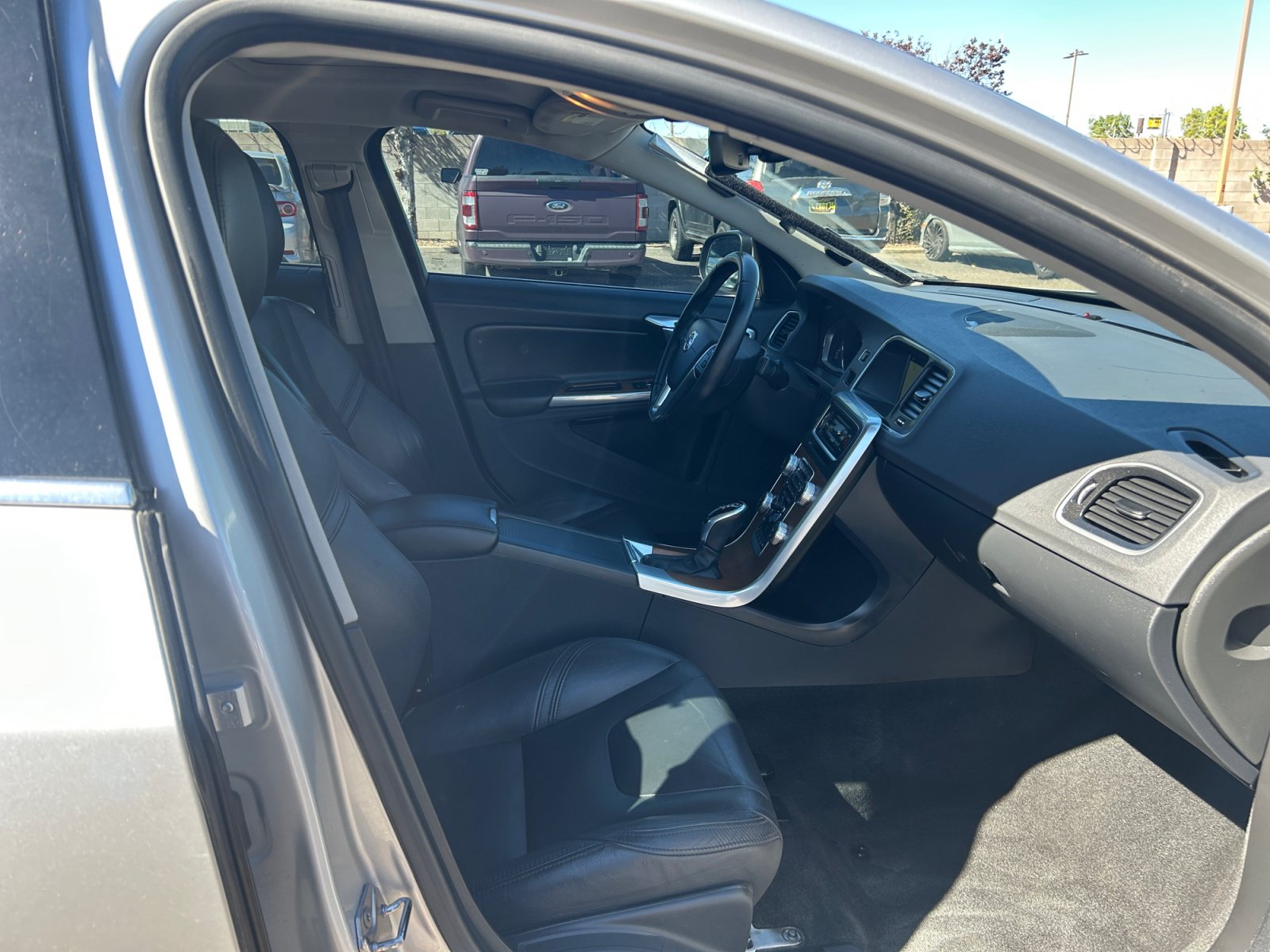 Used 2017 Volvo S60 T5 Inscription Platinum AWD/4WD image 19