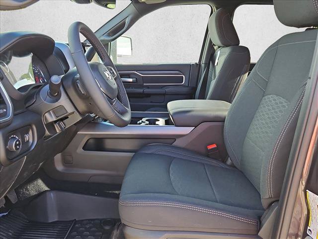 New 2026 RAM 3500 Big Horn AWD/4WD image 4