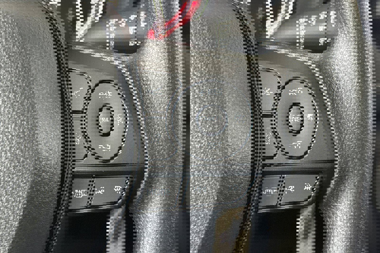 New 2025 Toyota RAV4 LE image 27