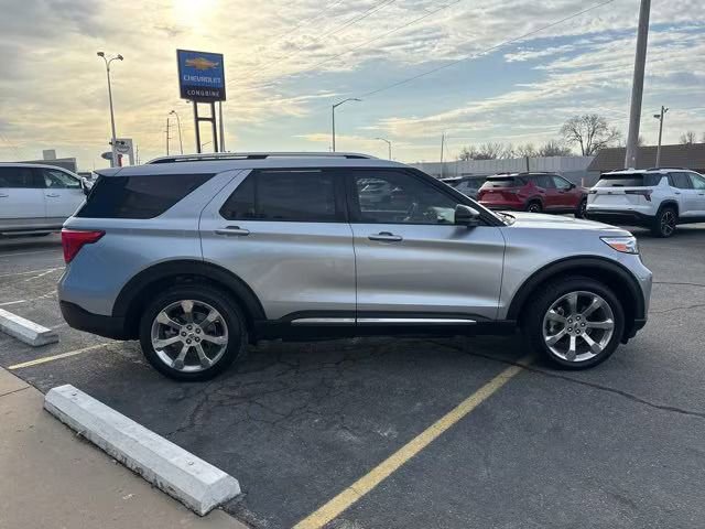 Used 2020 Ford Explorer Platinum image 8