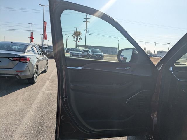 Used 2024 Jeep Grand Cherokee Overland w/ Trailer Tow Package image 11