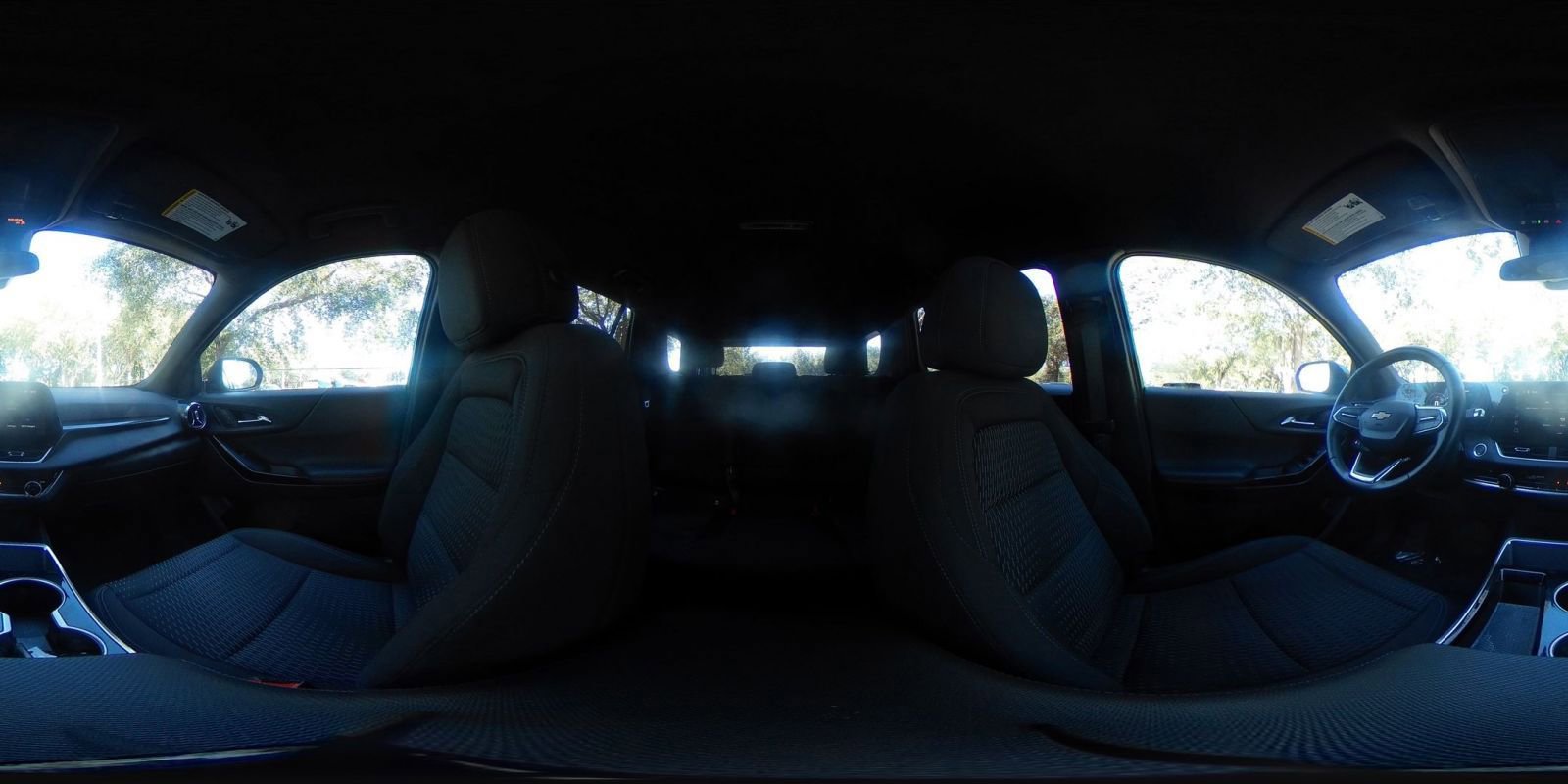 Used 2025 Chevrolet Equinox LT image 36