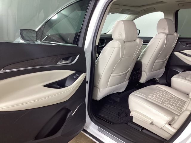 Used 2022 Buick Enclave Avenir w/ Avenir Technology Package FWD image 21
