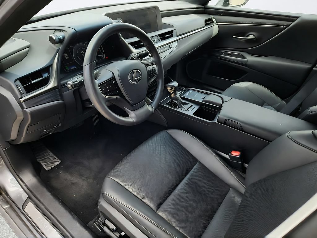 Used 2021 Lexus ES 300h w/ Accessory Package 2 FWD image 24
