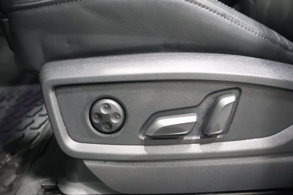 Certified 2025 Audi Q5 e Premium Plus w/ Premium Plus Package image 14