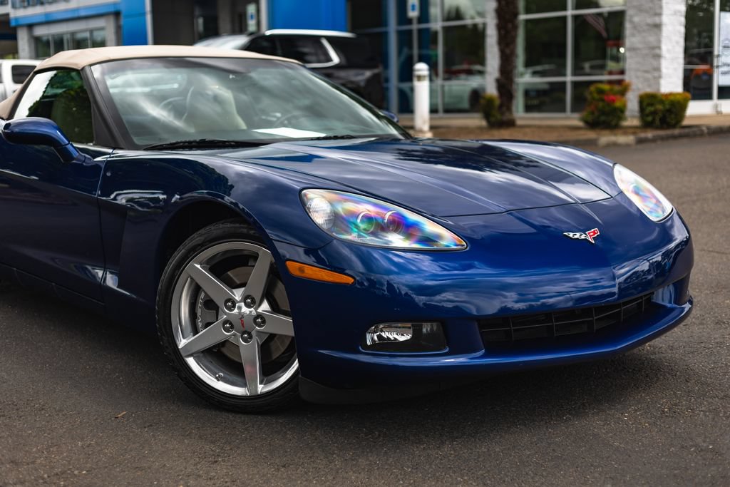 Used 2005 Chevrolet Corvette Convertible w/ Preferred Equipment Group RWD image 3