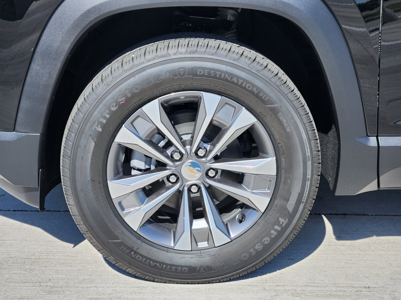 New 2027 Chevrolet Equinox LT w/ Convenience Package II FWD image 10