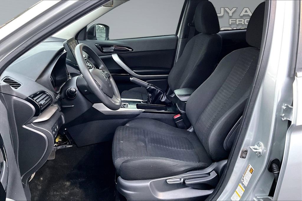 Used 2023 Mitsubishi Eclipse Cross LE image 24