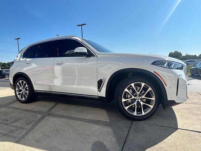 Certified 2024 BMW X5 xDrive40i w/ Premium Package image 16
