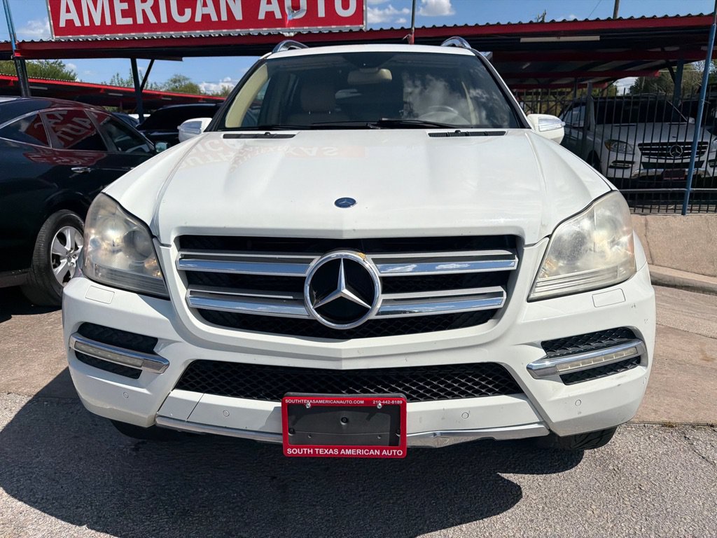 Used 2010 Mercedes-Benz GL 320 BlueTEC 4MATIC image 3