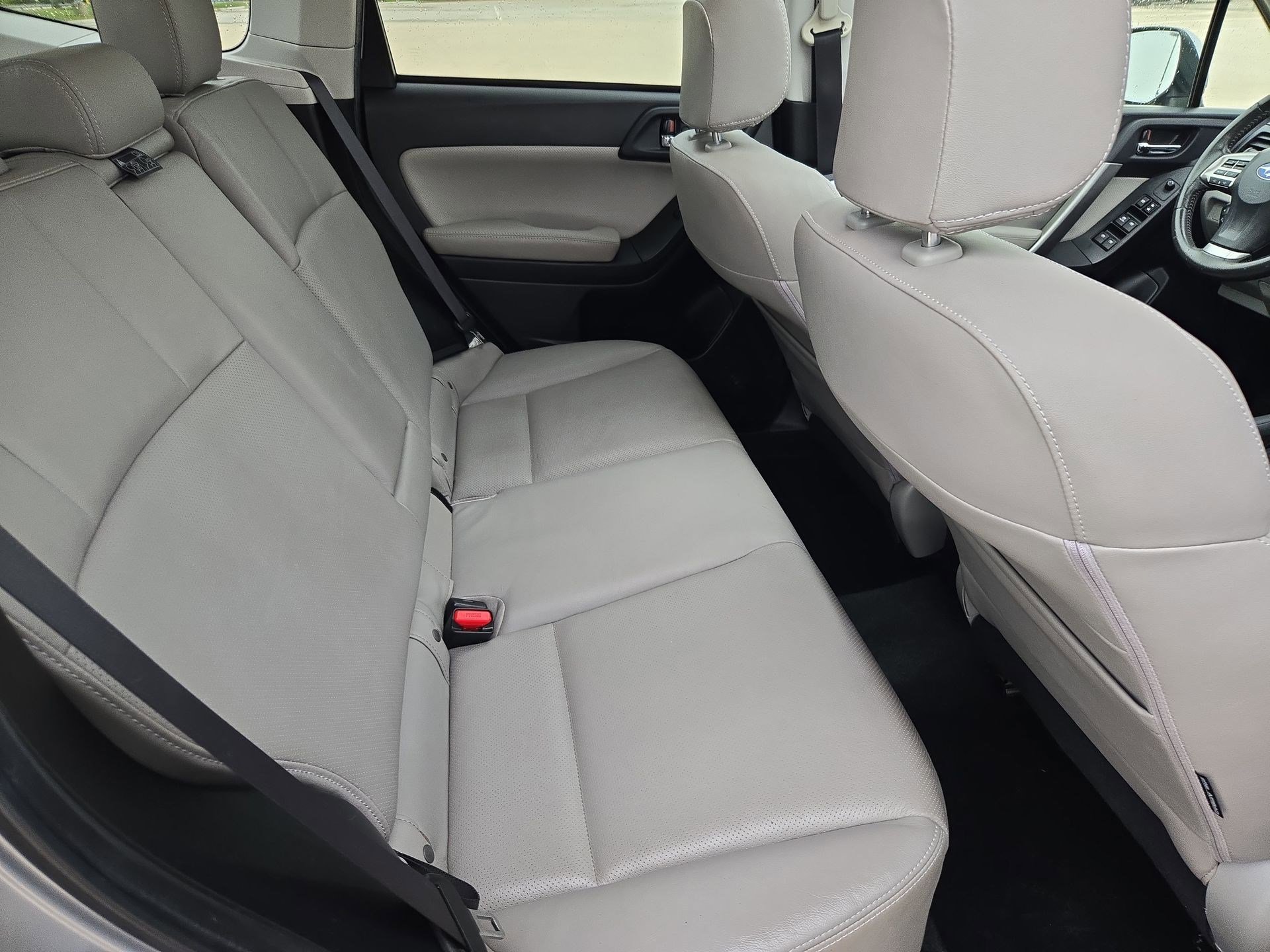 Used 2015 Subaru Forester 2.5i Touring w/ Eyesight & Navigation System AWD/4WD image 28