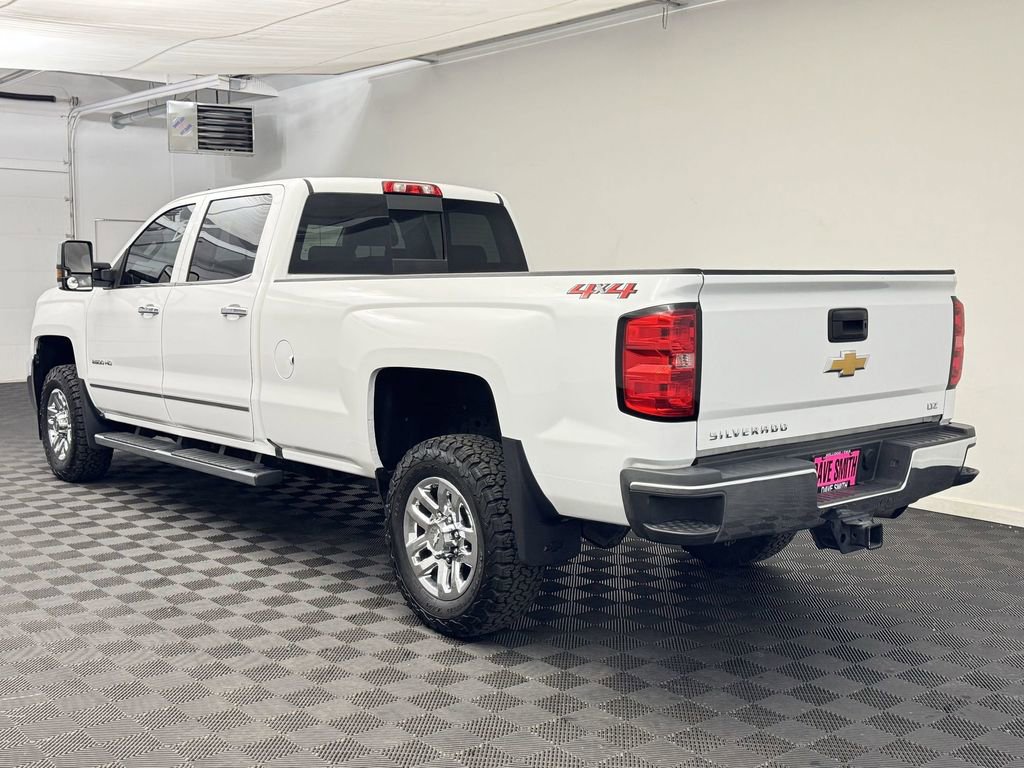 Used 2018 Chevrolet Silverado 2500 LTZ image 3