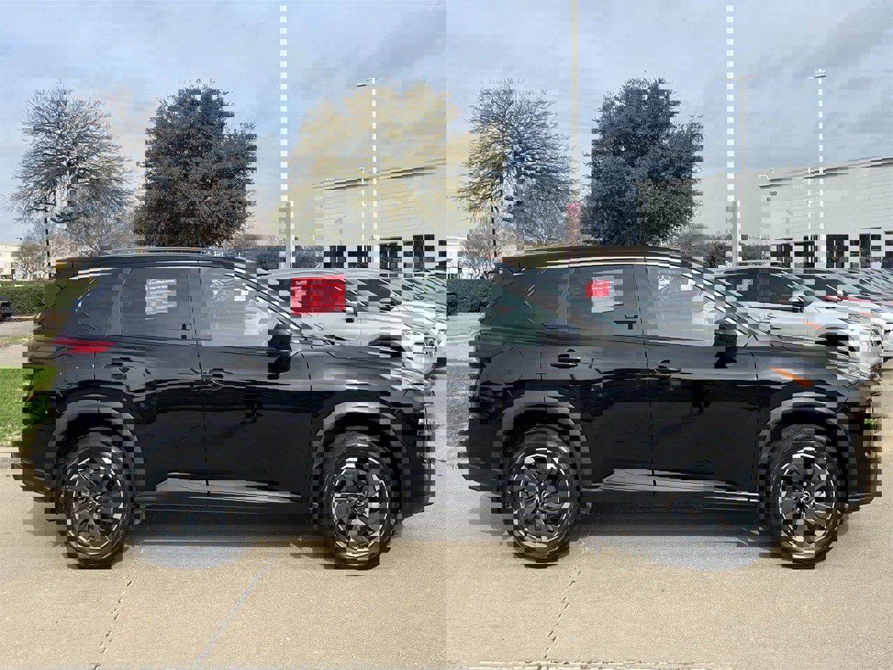 Certified 2024 Nissan Rogue SV image 3