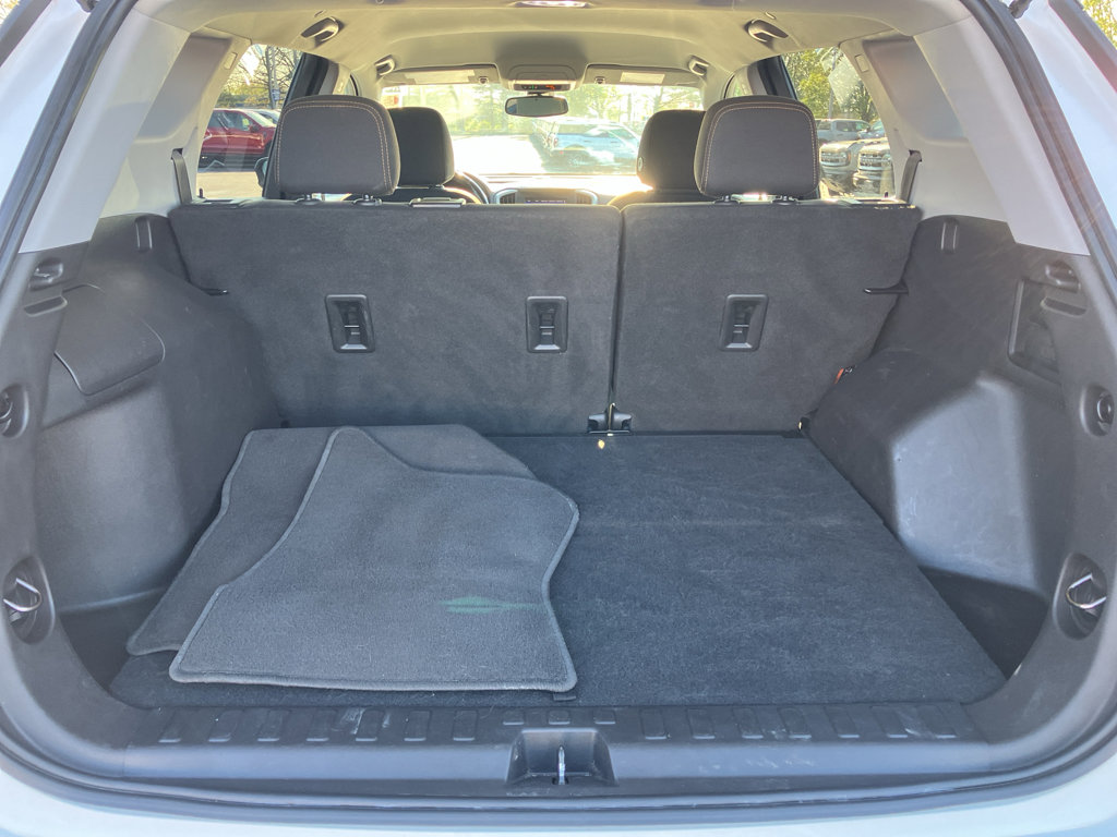 Used 2021 GMC Terrain SLE w/ Elevation Edition FWD image 40