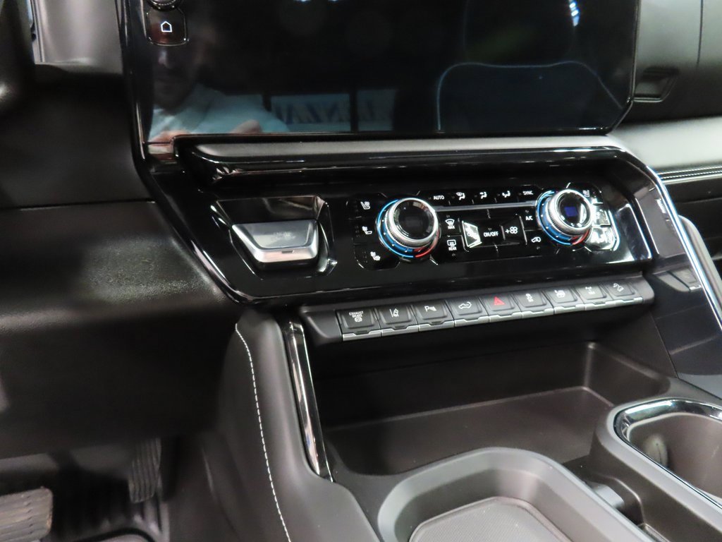 Used 2025 GMC Sierra 2500 AT4X image 68