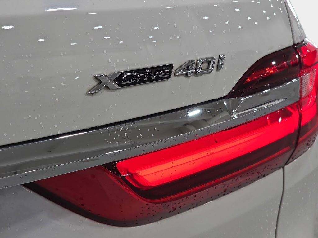 Used 2022 BMW X7 xDrive40i w/ Premium Package image 31
