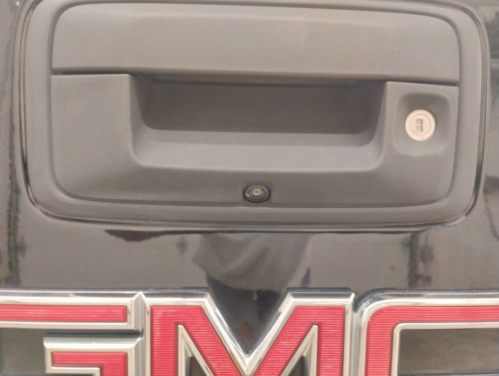 Used 2018 GMC Canyon Denali image 5