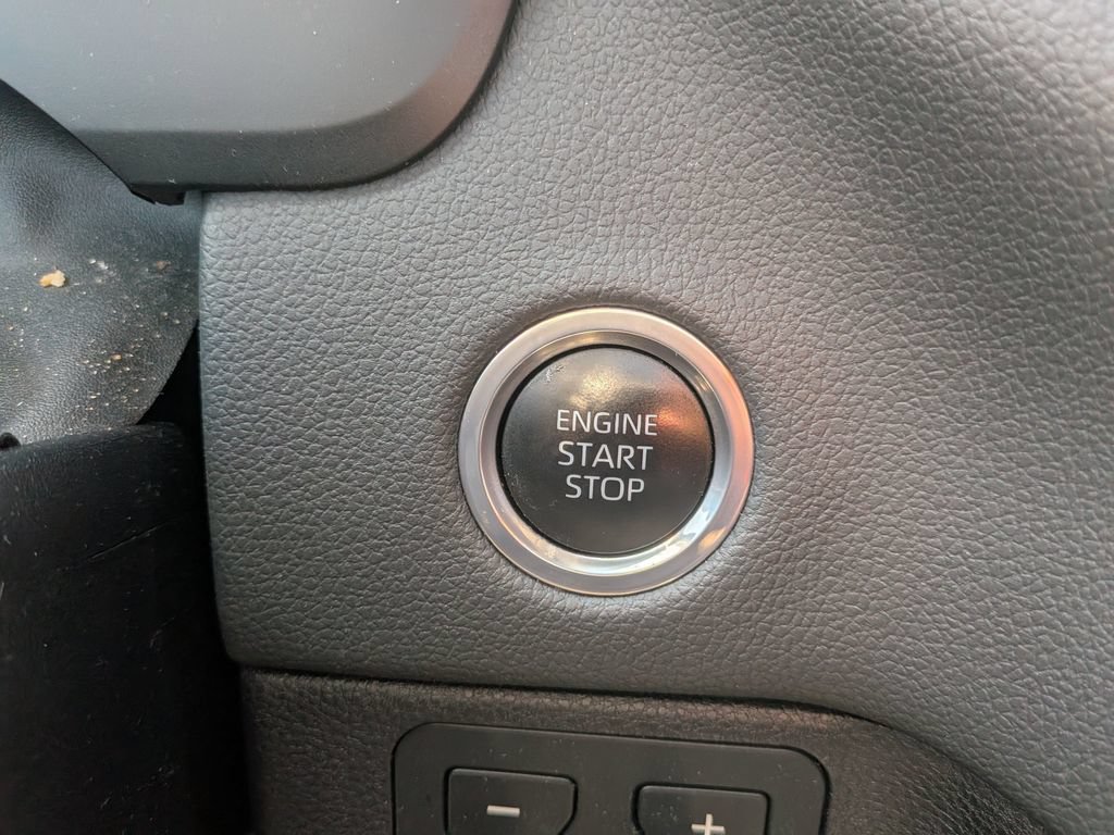Used 2024 Toyota Tundra Limited RWD image 18