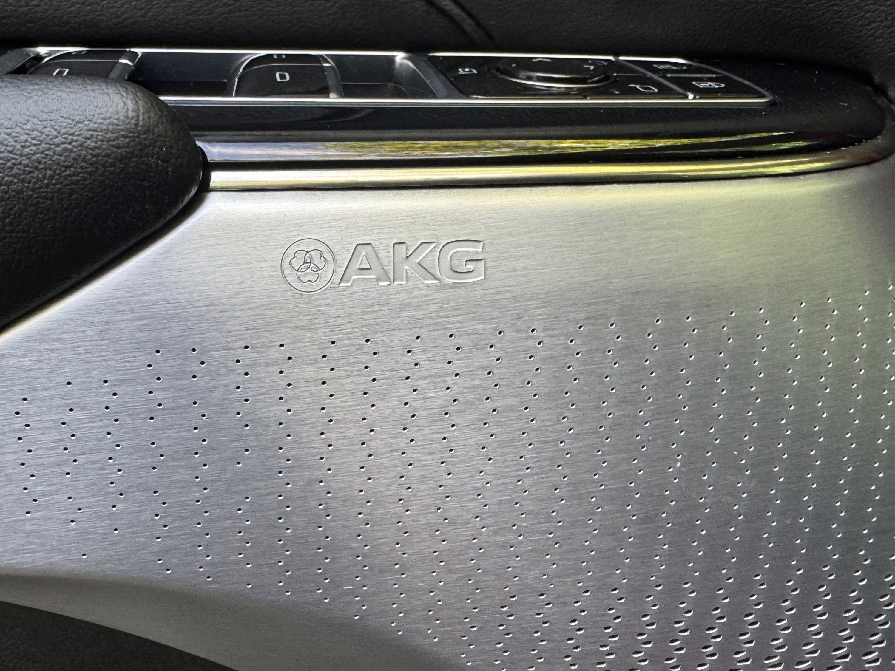 Used 2024 Cadillac Lyriq Luxury w/ LPO, Floor Liner Package image 32