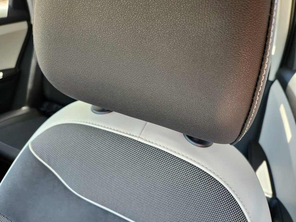 New 2026 Volkswagen Taos SE AWD/4WD image 6