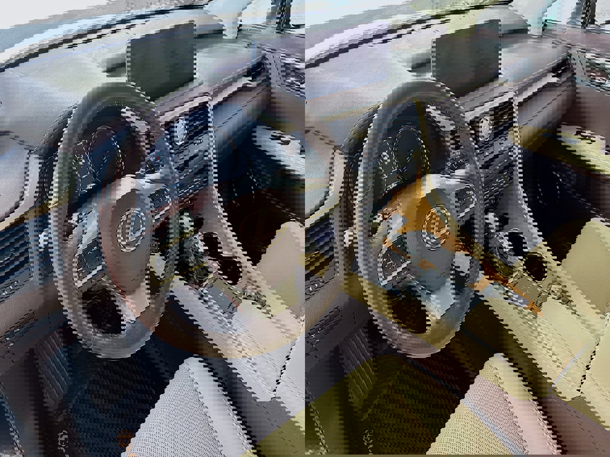 Used 2020 Lexus RX 350 AWD w/ Premium Package image 13