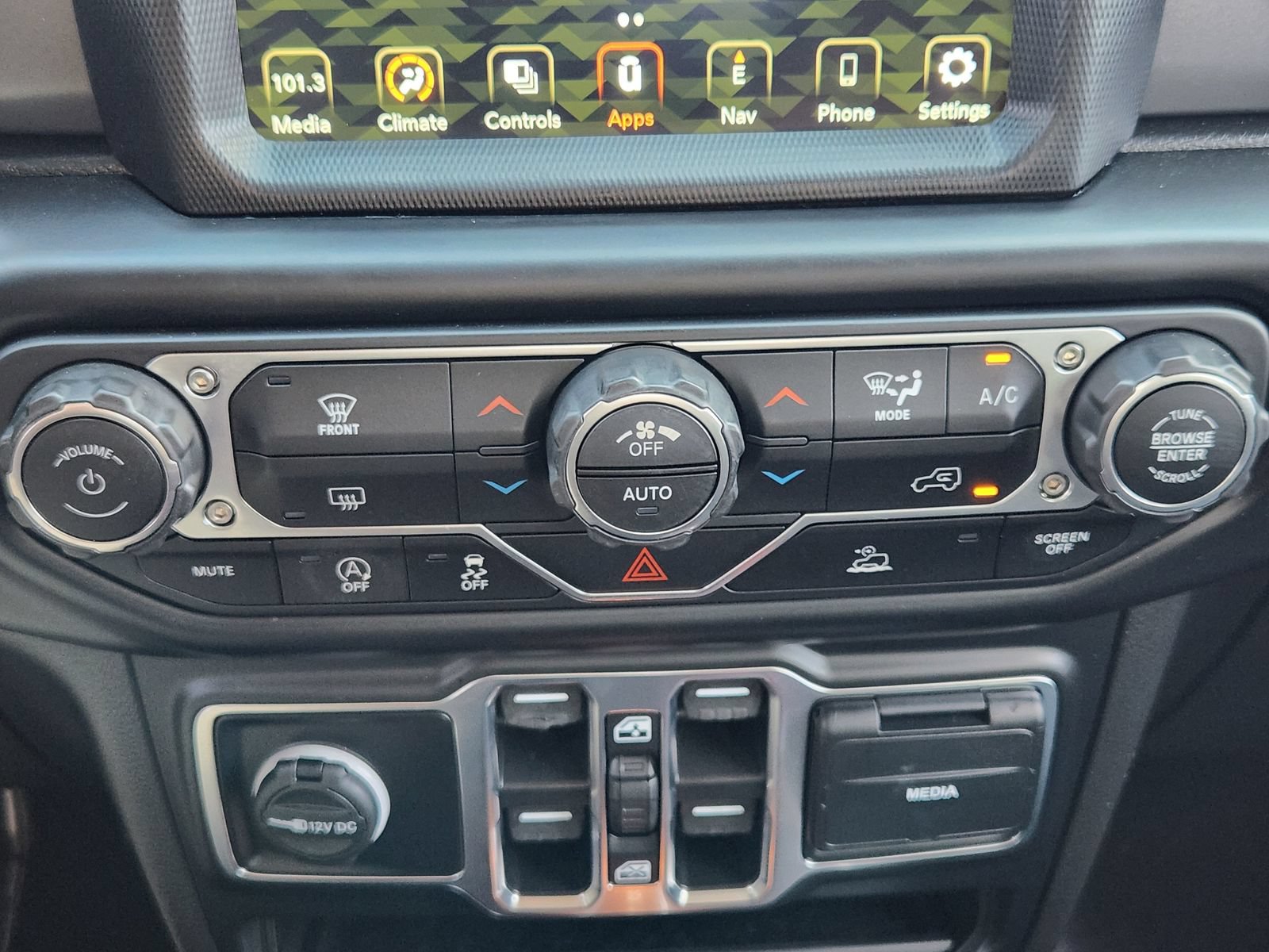 Used 2022 Jeep Gladiator Sport AWD/4WD image 26