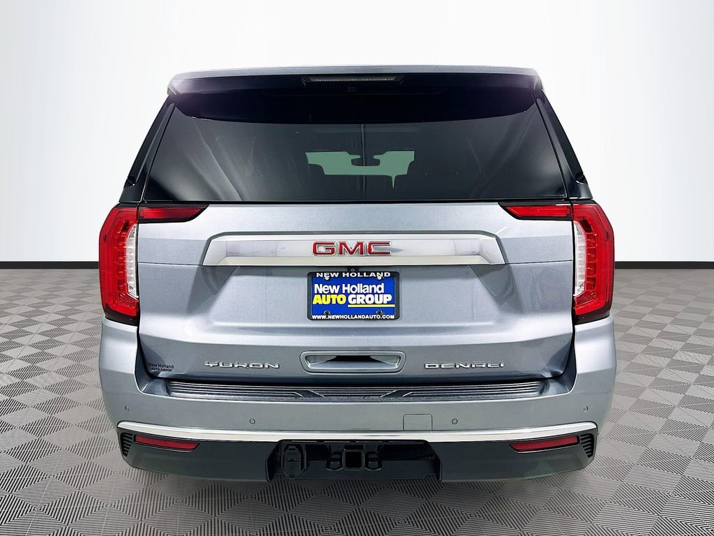 Used 2022 GMC Yukon XL Denali AWD/4WD image 6