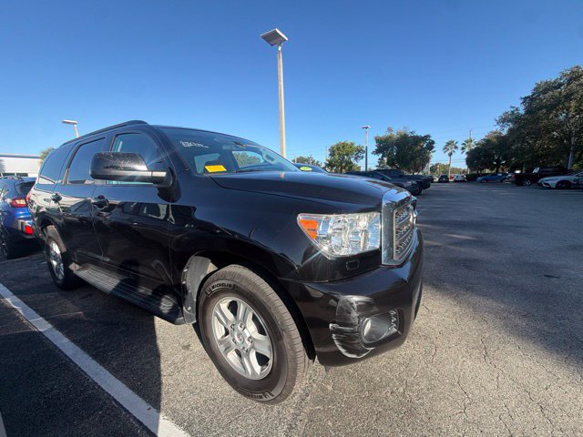 Used 2015 Toyota Sequoia SR5 RWD image 4