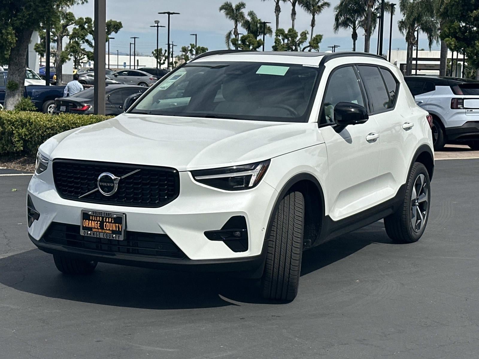 New 2026 Volvo XC40 B5 Plus w/ Protection Package Premier AWD/4WD image 3
