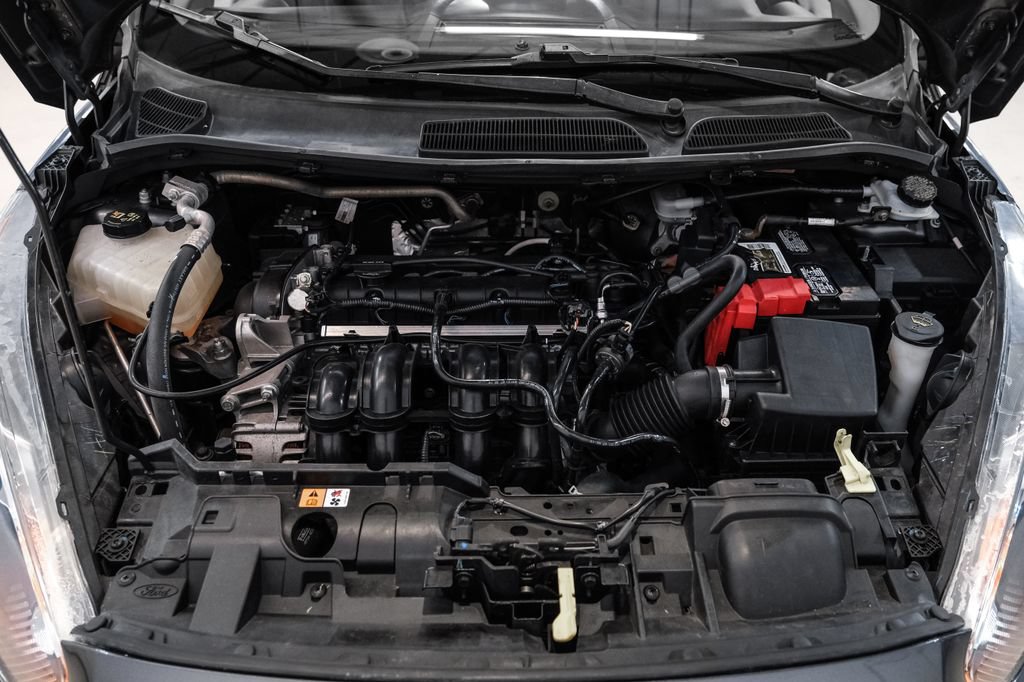 Used 2019 Ford Fiesta SE FWD image 40