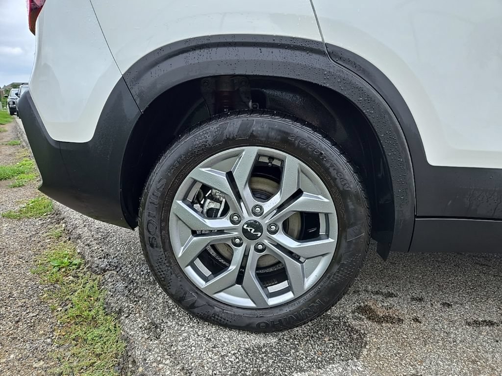 Certified 2024 Kia Seltos S AWD/4WD image 13