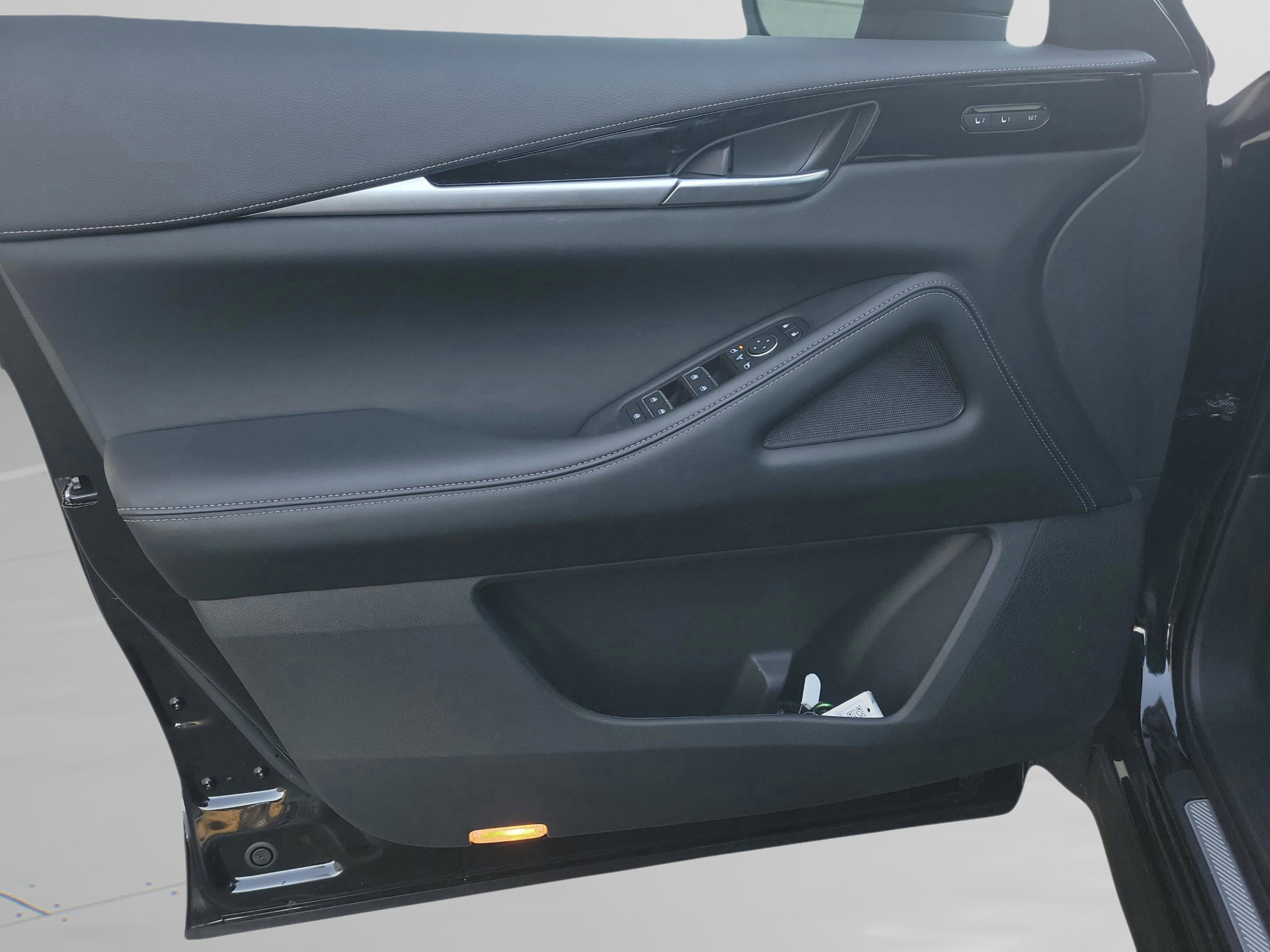 Certified 2025 INFINITI QX60 Pure image 18