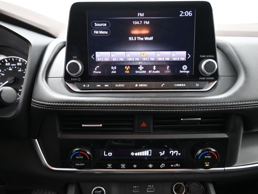 Used 2023 Nissan Rogue SV image 8