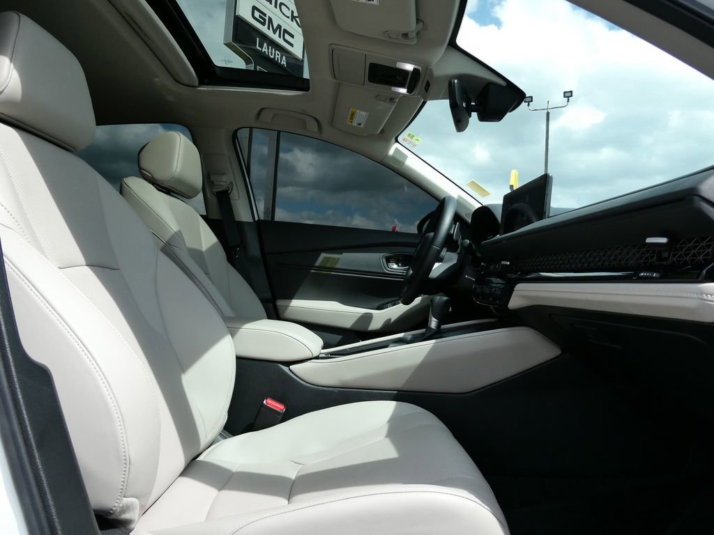 Used 2025 Honda Accord Touring image 14