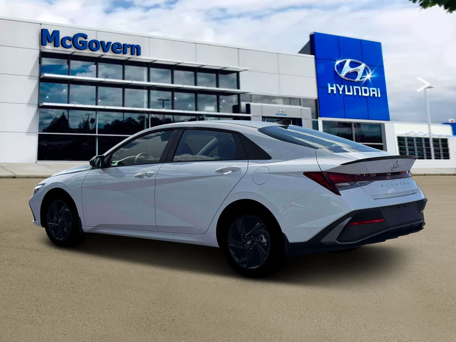 New 2026 Hyundai Elantra SEL Sport FWD image 4