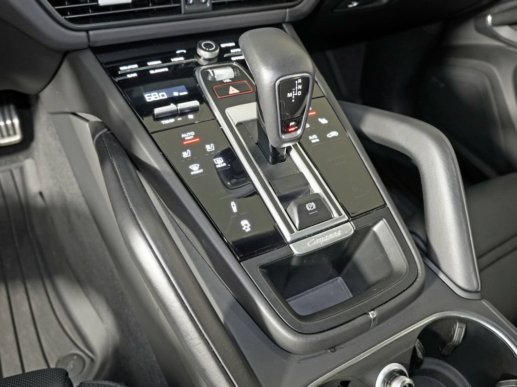 Certified 2021 Porsche Cayenne GTS AWD/4WD image 34