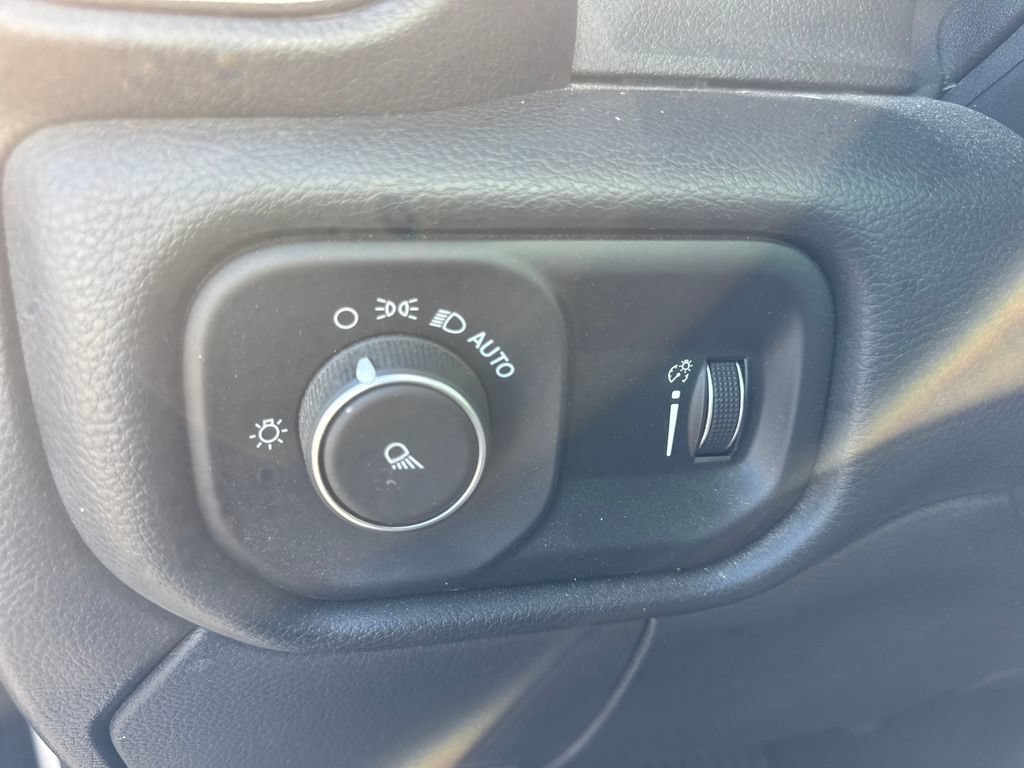 Used 2021 RAM 3500 Tradesman AWD/4WD image 23