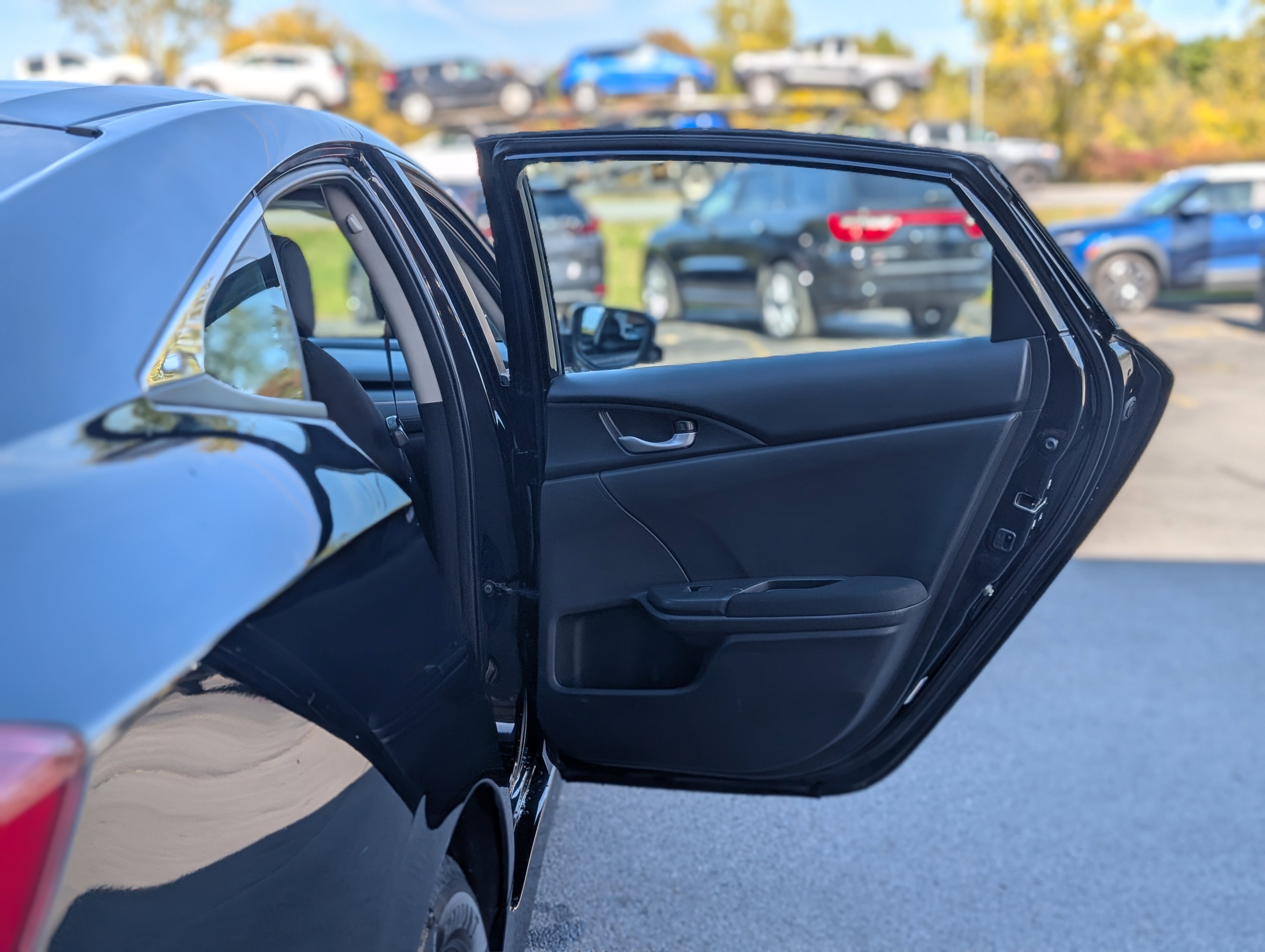 Used 2018 Honda Civic EX image 33